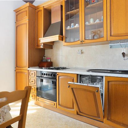 Apartments By The Sea Stanici, Omis - 1028 Tice Buitenkant foto