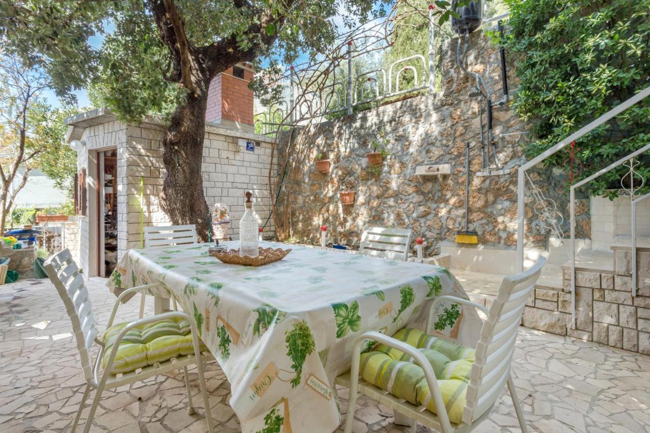Apartments By The Sea Stanici, Omis - 1028 Tice Buitenkant foto