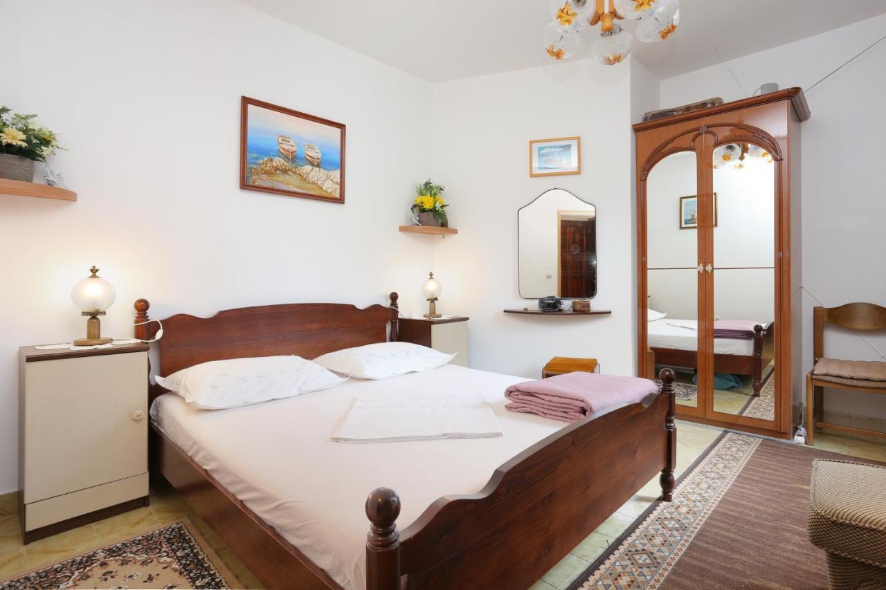 Apartments By The Sea Stanici, Omis - 1028 Tice Buitenkant foto