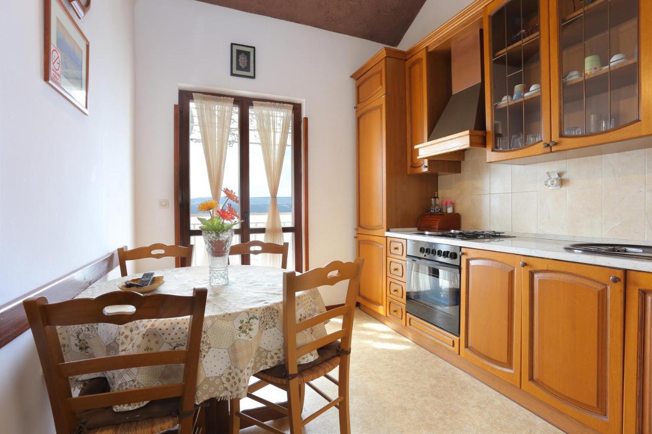 Apartments By The Sea Stanici, Omis - 1028 Tice Buitenkant foto